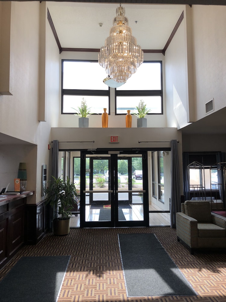 Super 8 By Wyndham Aurora/Naperville Area 31/39