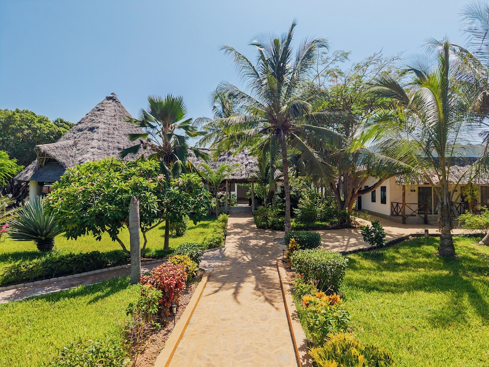 Tanzanite Beach Resort 45/49