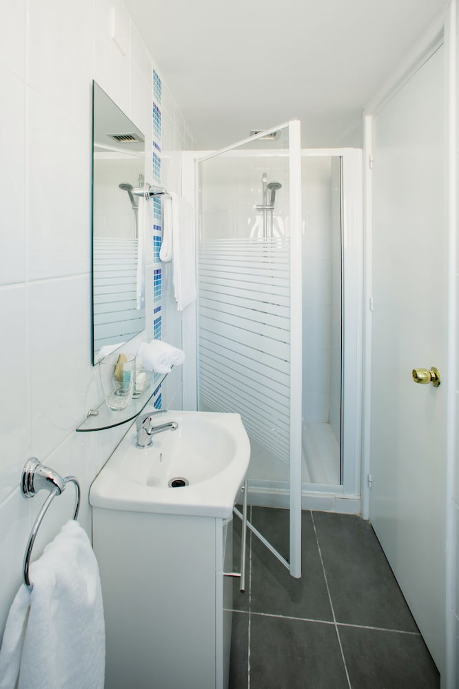 Mikes Kanarium City Hotel 18/57