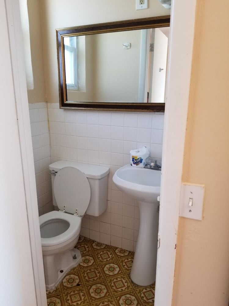 Atlantic Inn 34/34