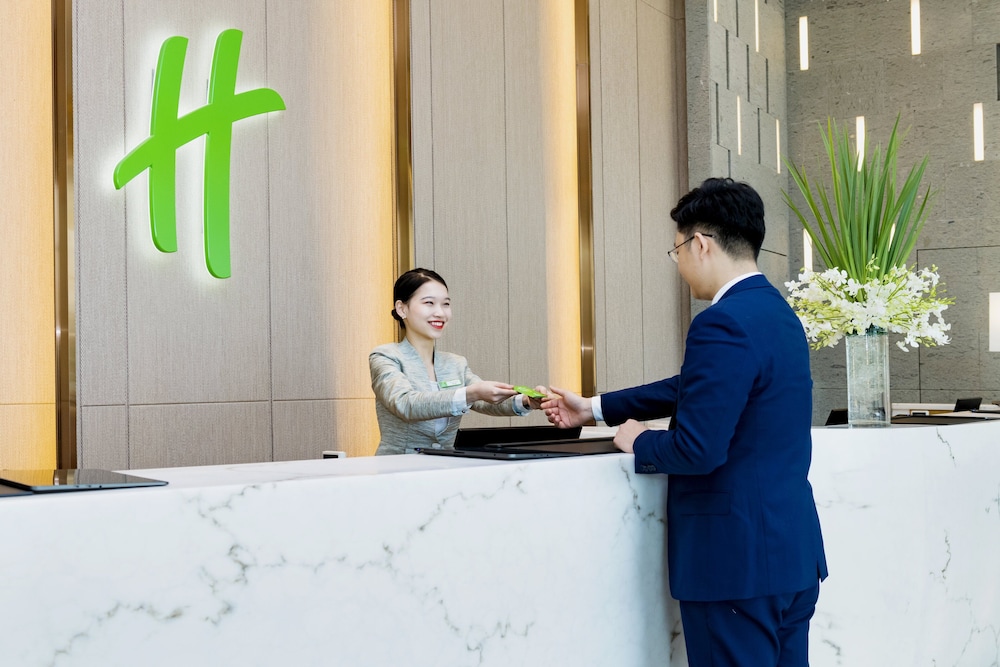 Holiday Inn Changsha Dawangshan 34/72