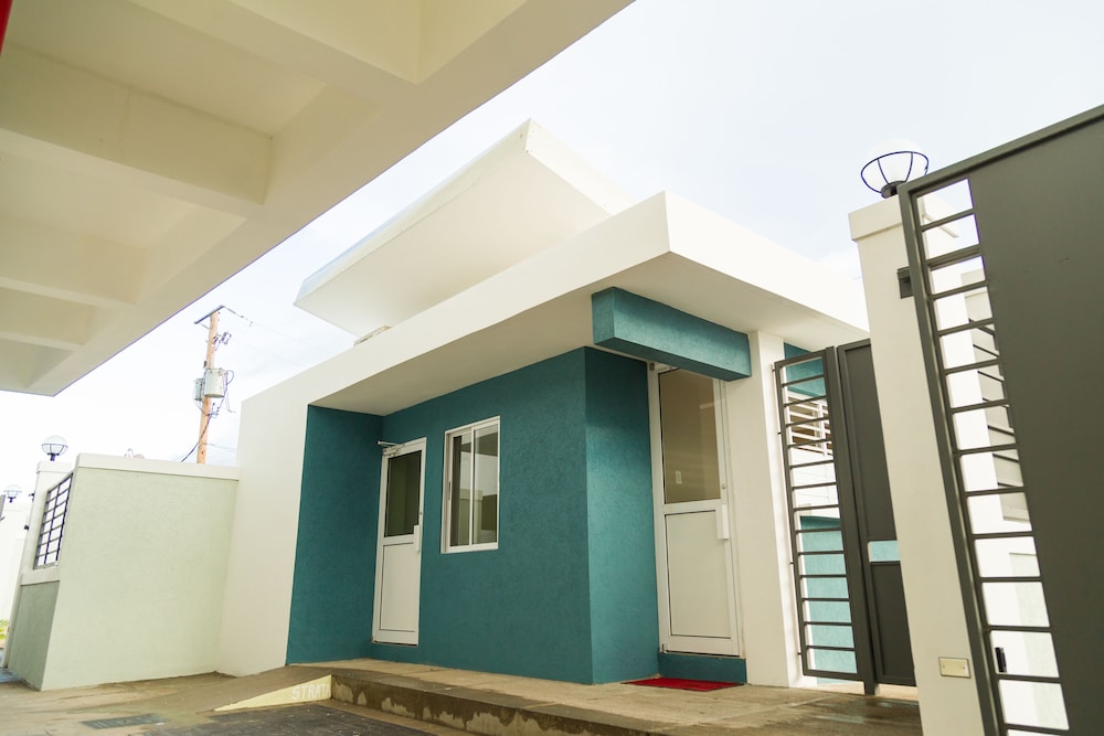 Executive Suites At The Bromptons 2/32