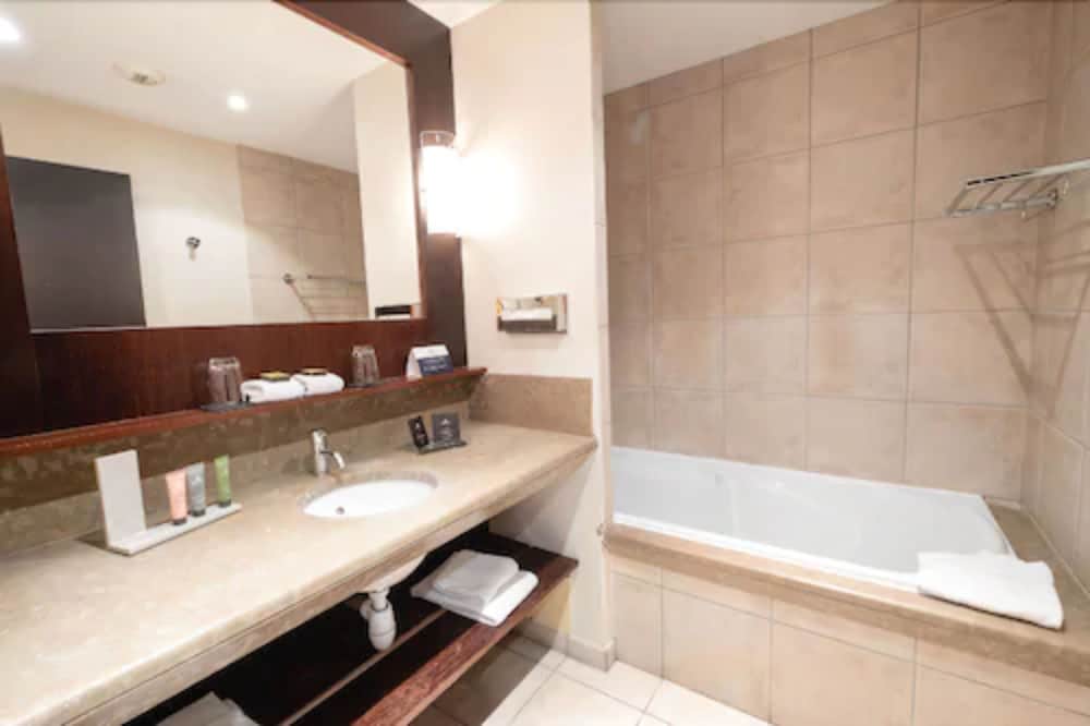 THE BOUTIQUE HOTEL GARONNE 29/33
