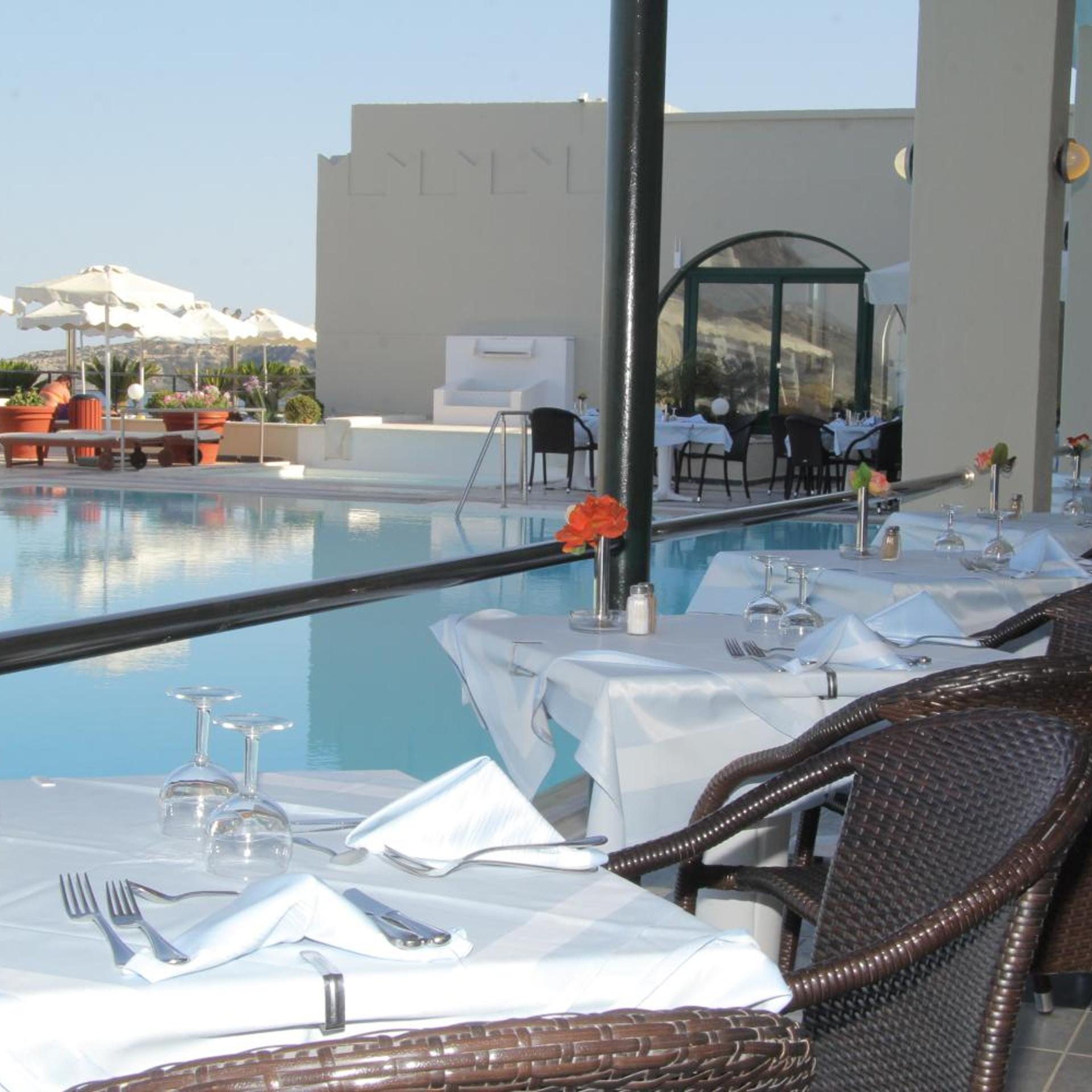 CALYPSO PALACE HOTEL 40/54