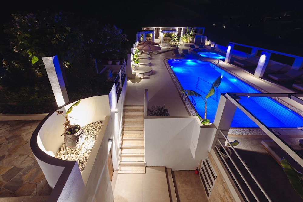 Ampelia Hotel Kassandra 3/50
