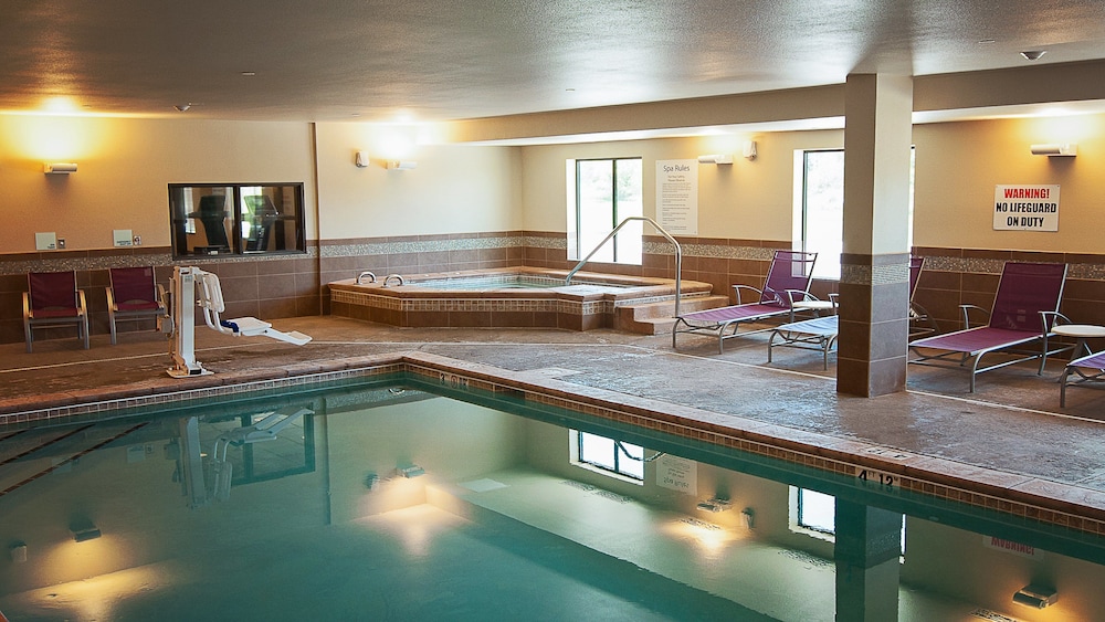 swimming pool spa