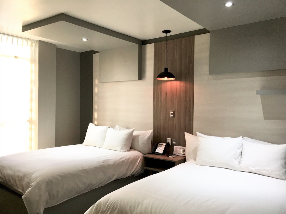 Esduma HK Hotel 9/51