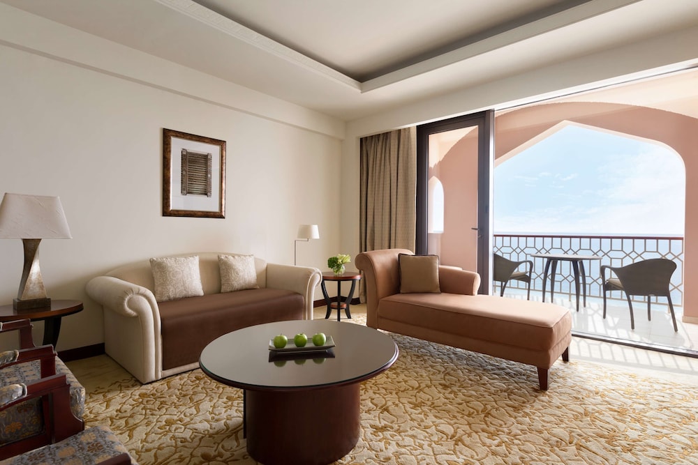 Al Husn Hotel Muscat 26/50