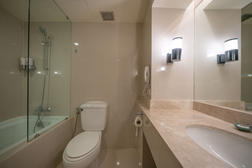 Silom Serene Boutique 63/65