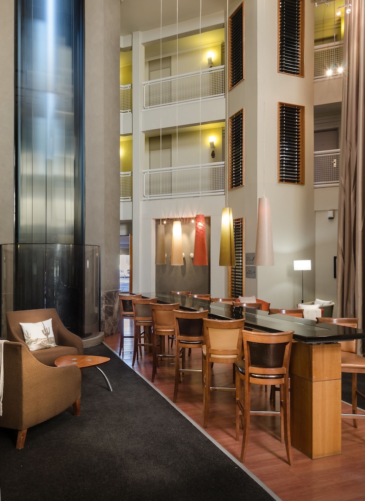The Oasis Hotel 32/44