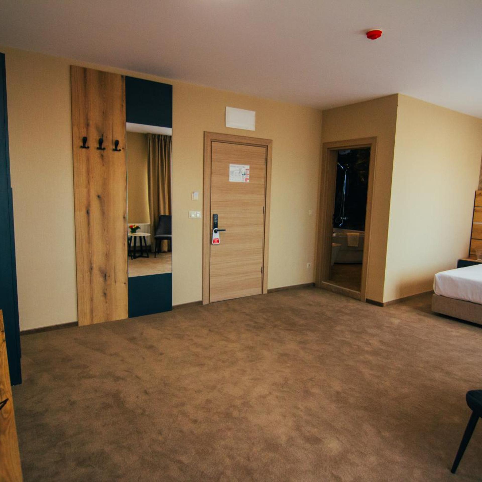 Hotel Via Serdika 43/50