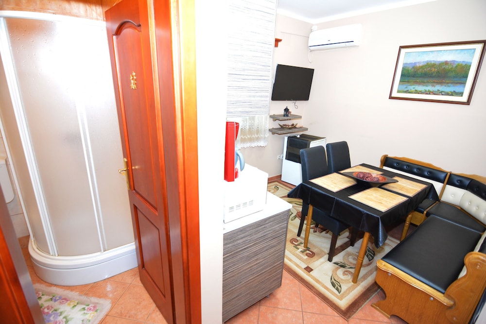 Apartments Bogdanovic 47/58