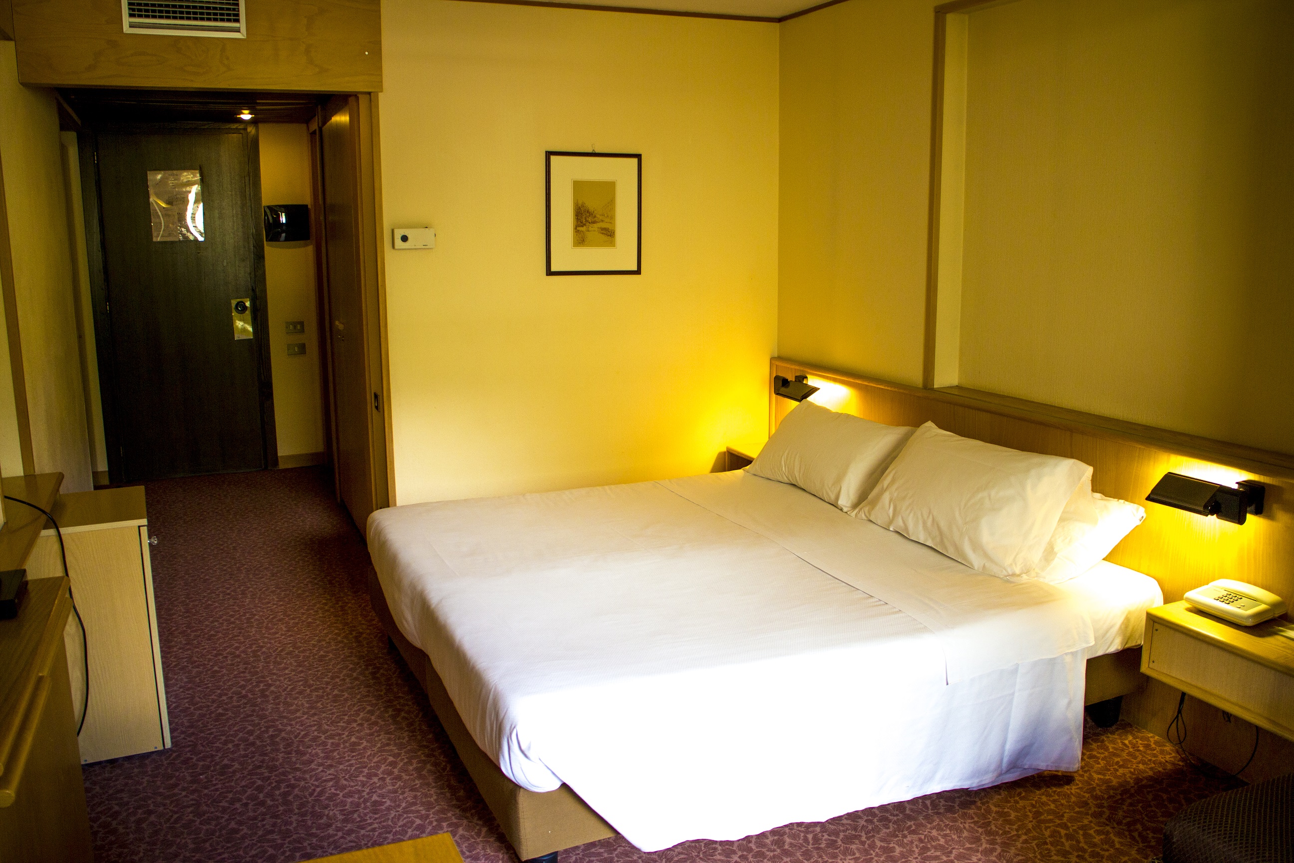 Economy, Double Bed
