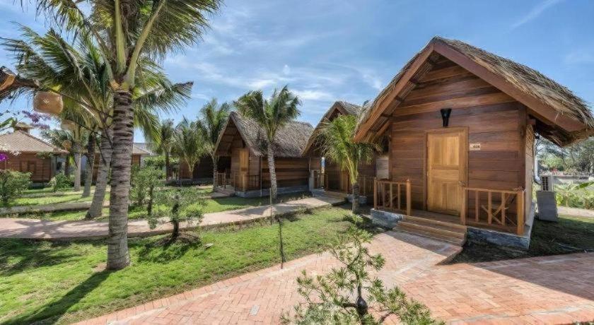 HON BA LAGI BEACH RESORT 40/50