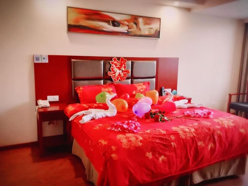 GreenTree Inn Xuancheng Ningguo City East Ningyang Road RT Mart Express Hotel 24/25