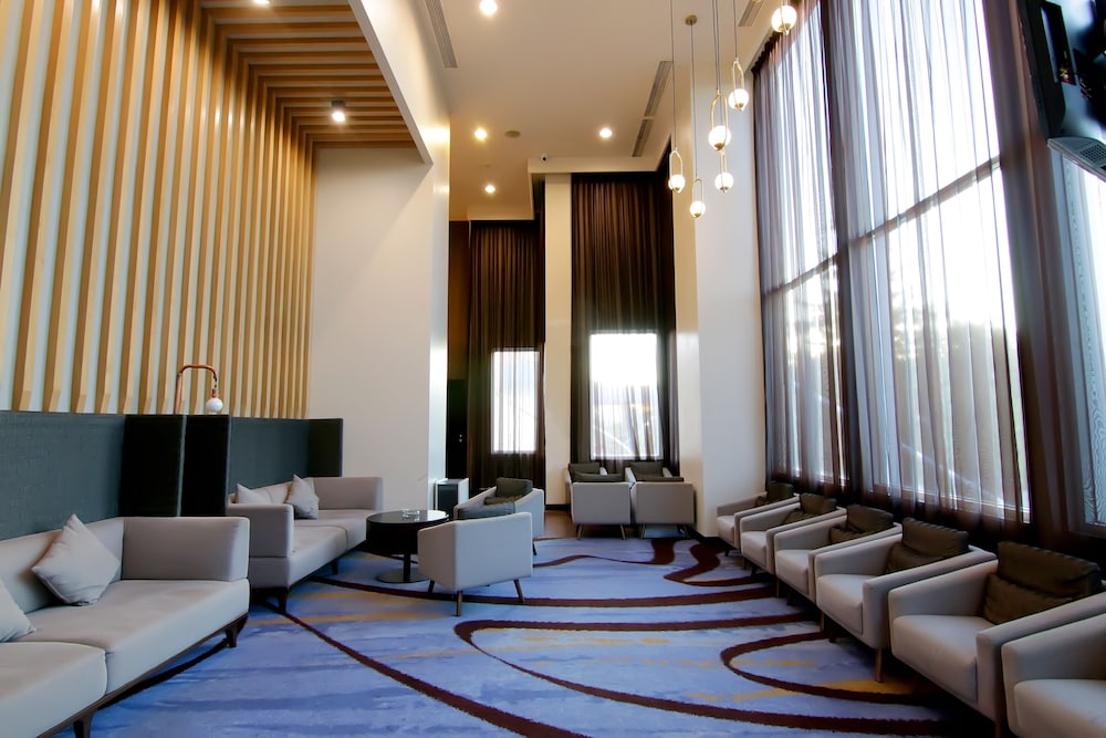 Swiss-Belhotel Ambon 43/69