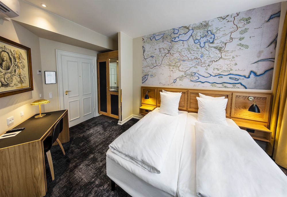 Jorgensens Hotel 25/70