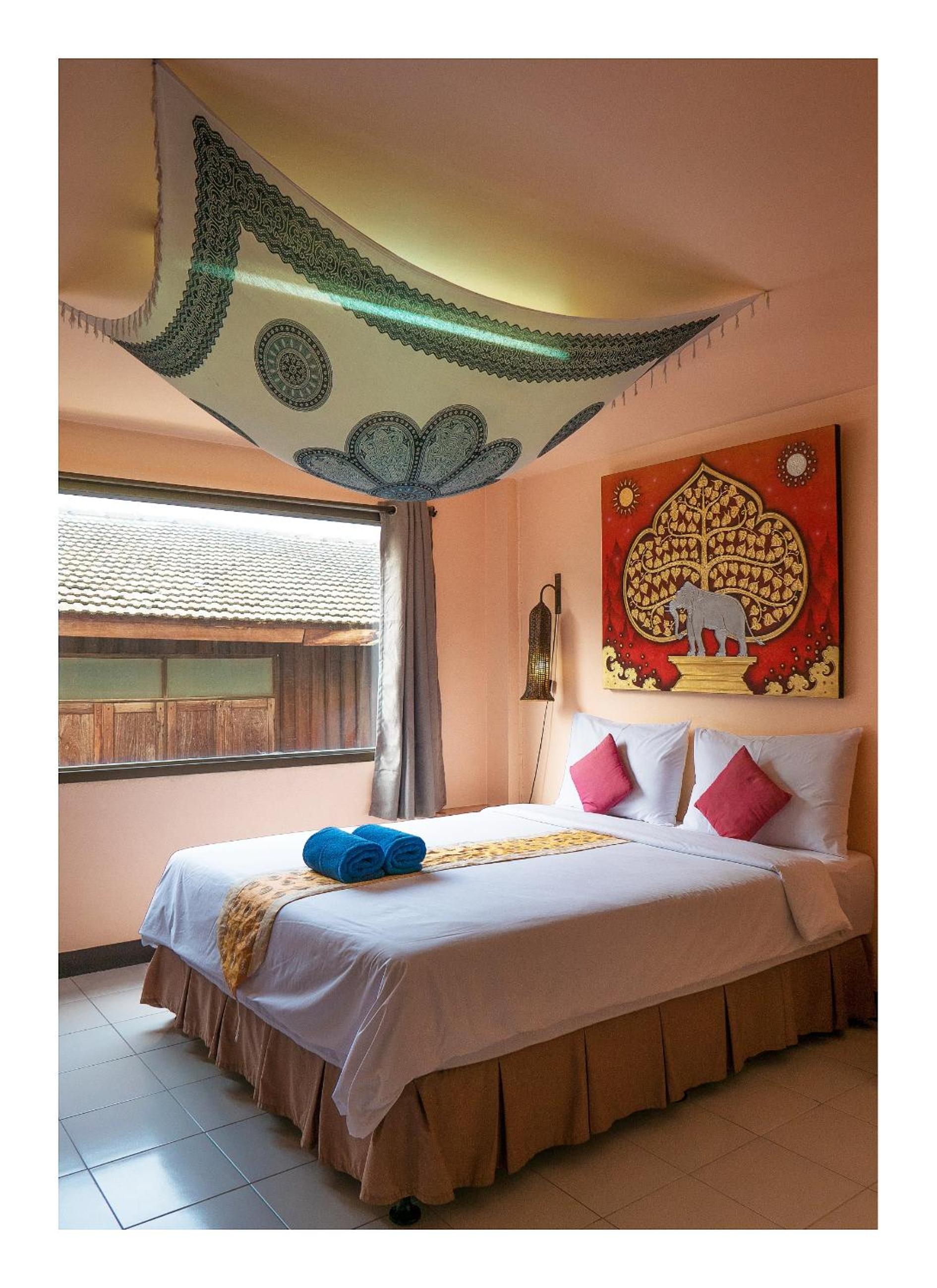 Room, Double Bed