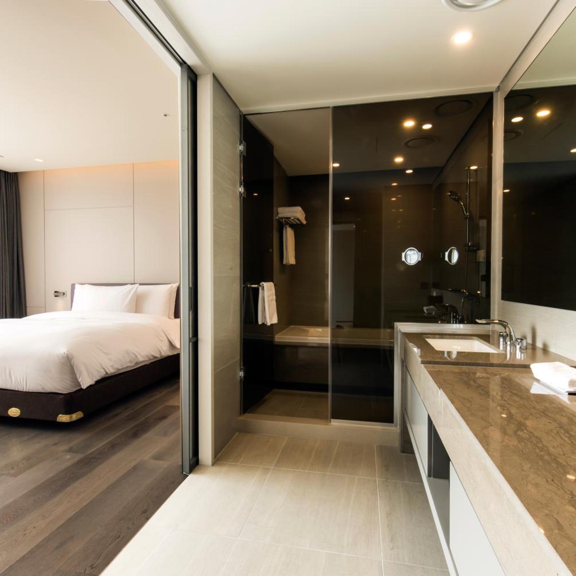 Pool, Suite, Single, with Extra Bed، Hotel Nanta 10/10