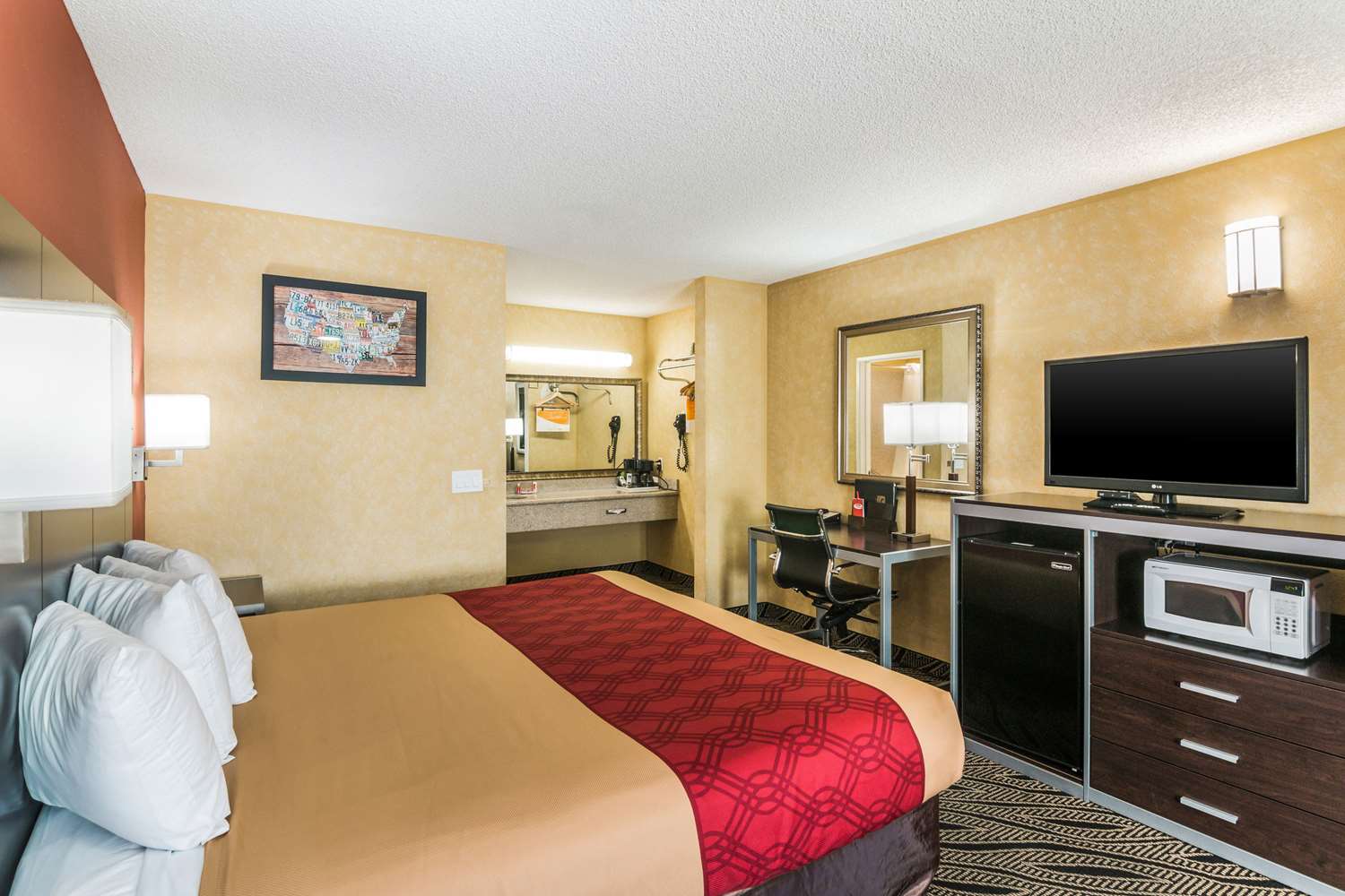 Econo Lodge Hesperia - Victorville I-15 21/43