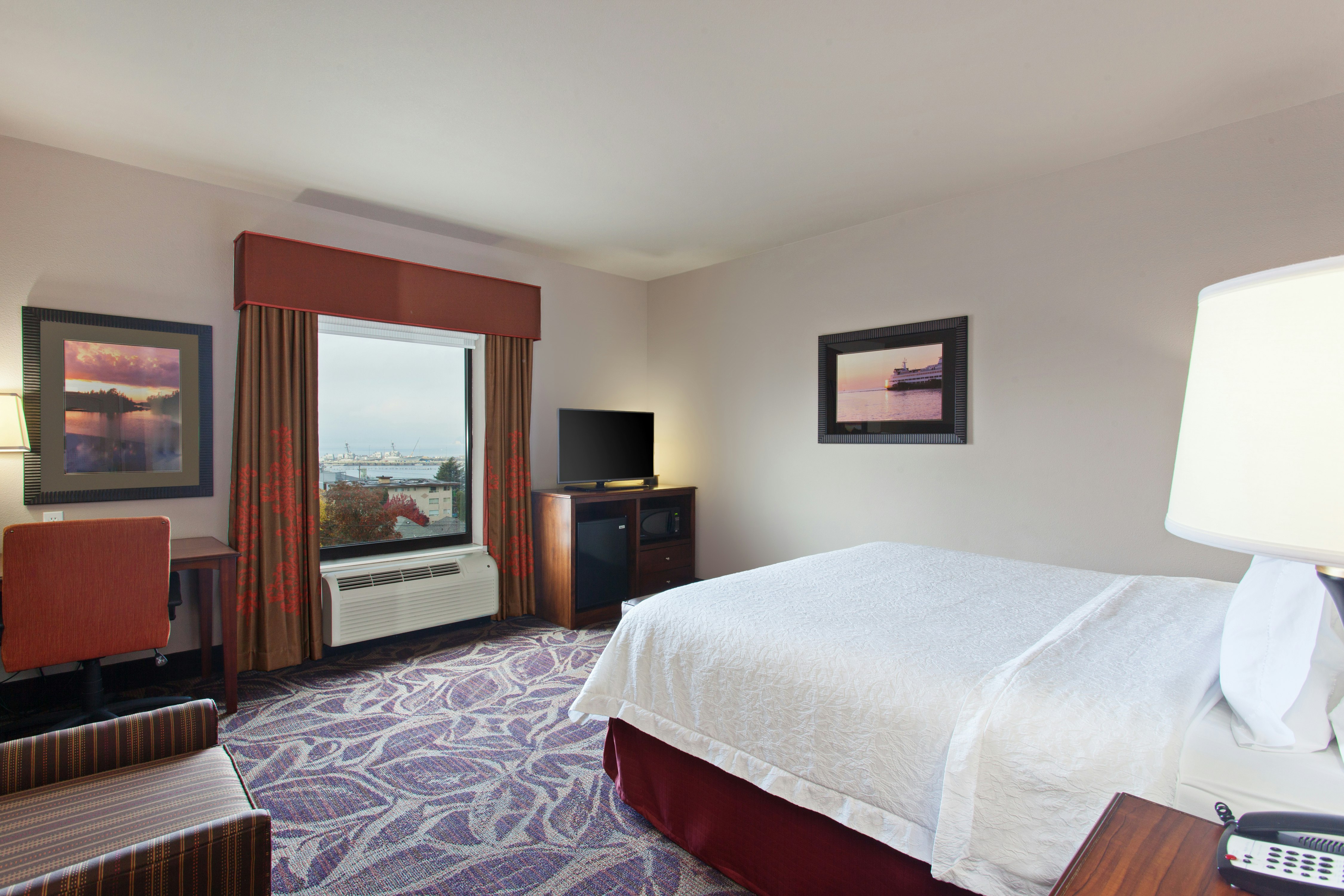 Room, King Bed, Water View, Balcony