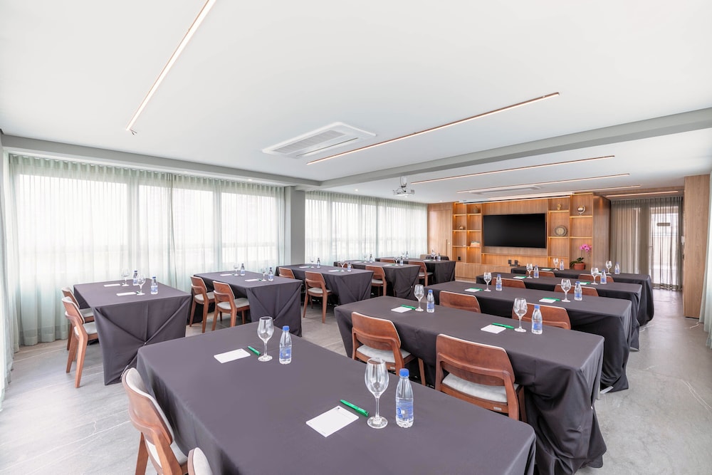 Cozzy Premium Paulista Hotel 62/70