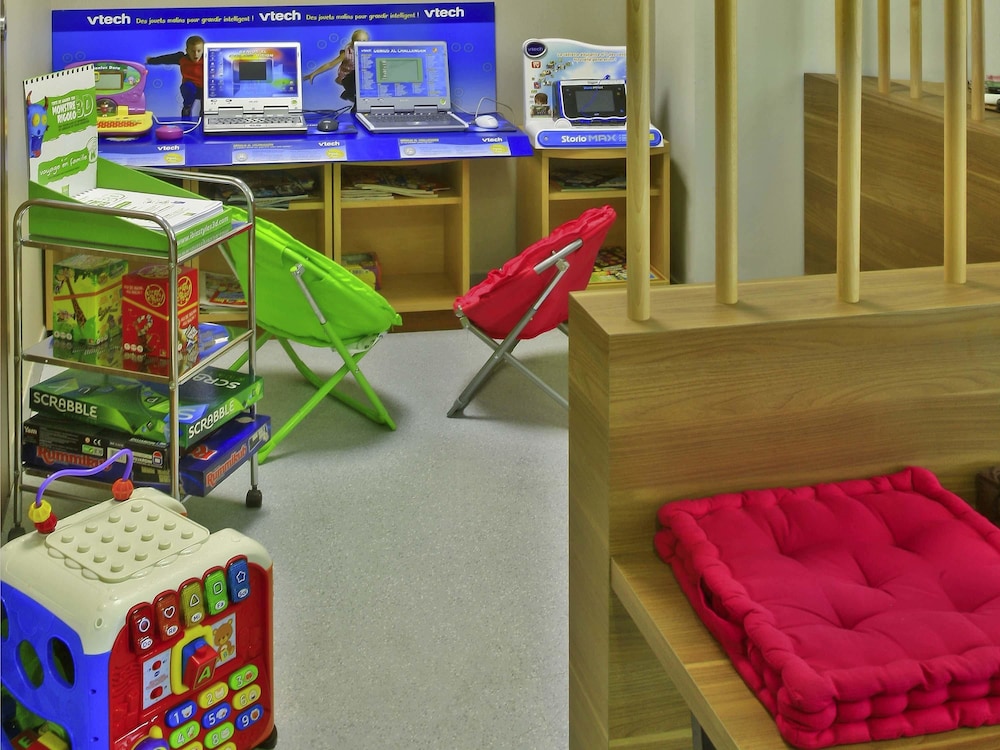 Ibis Styles Castres 11/63