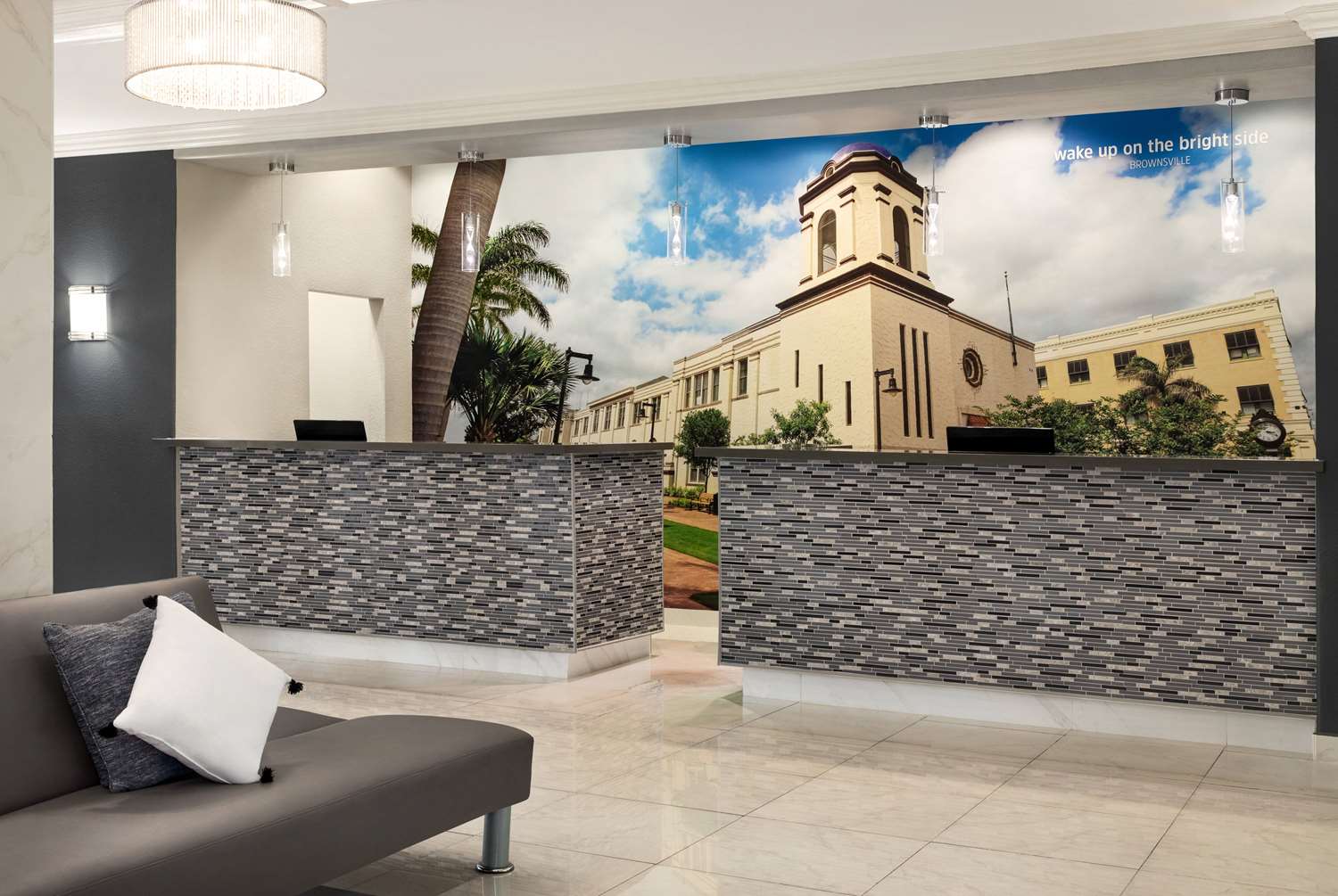 La Quinta Inn & Suites by Wyndham Brownsville North 8/27