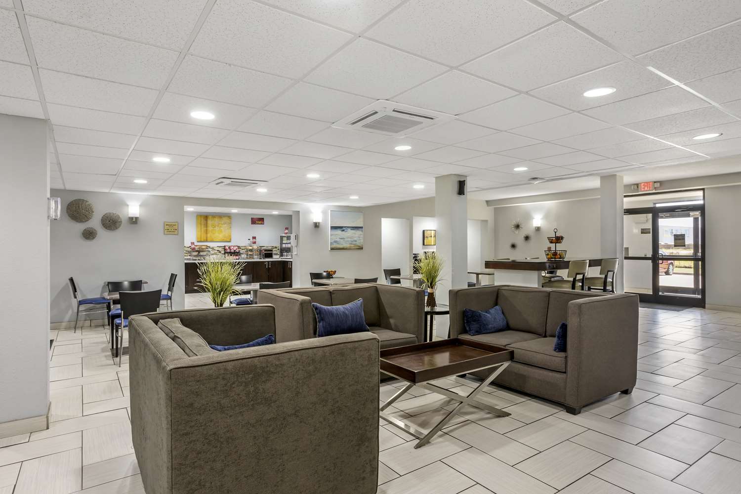 Best Western Plus Jonesboro Inn & Suites 8/13