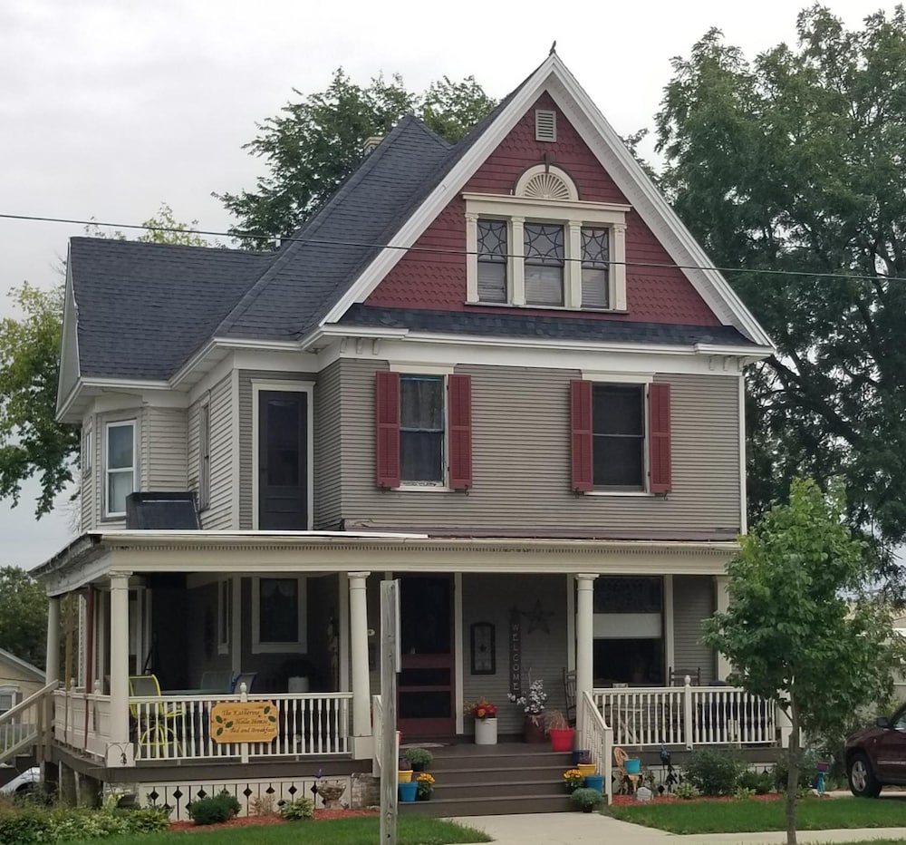 The Katherine Holle House 3/48