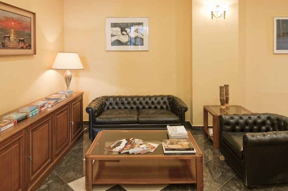 Alexandra Hotel 23/37
