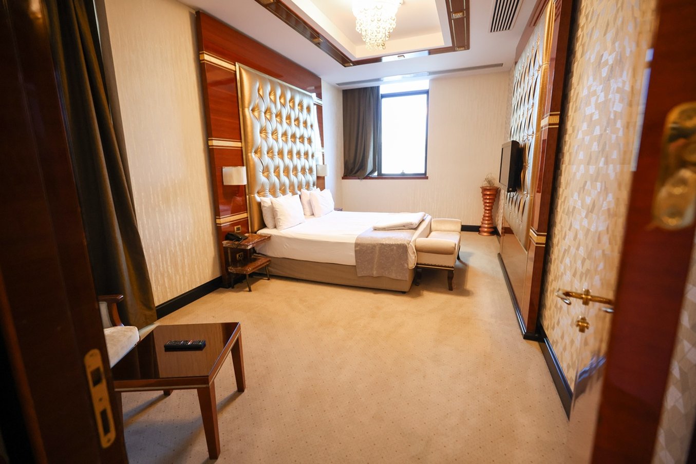 Sapphire Hotel 21/72
