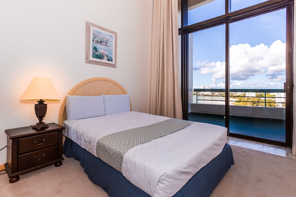 3 BEDROOMS, JUNIOR, PENTHOUSE, OCEAN VIEW