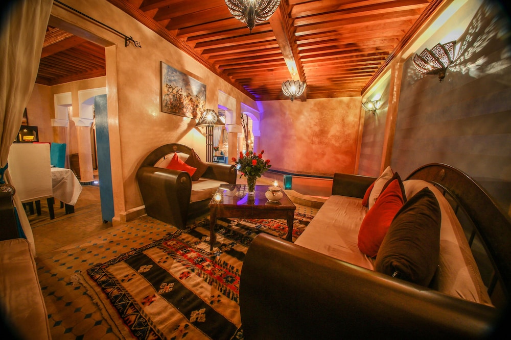 Riad Turquoise 64/81