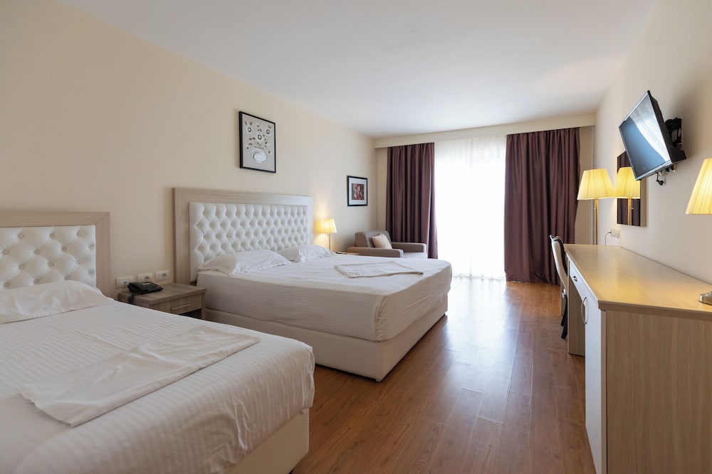 Bleart Hotel 37/92