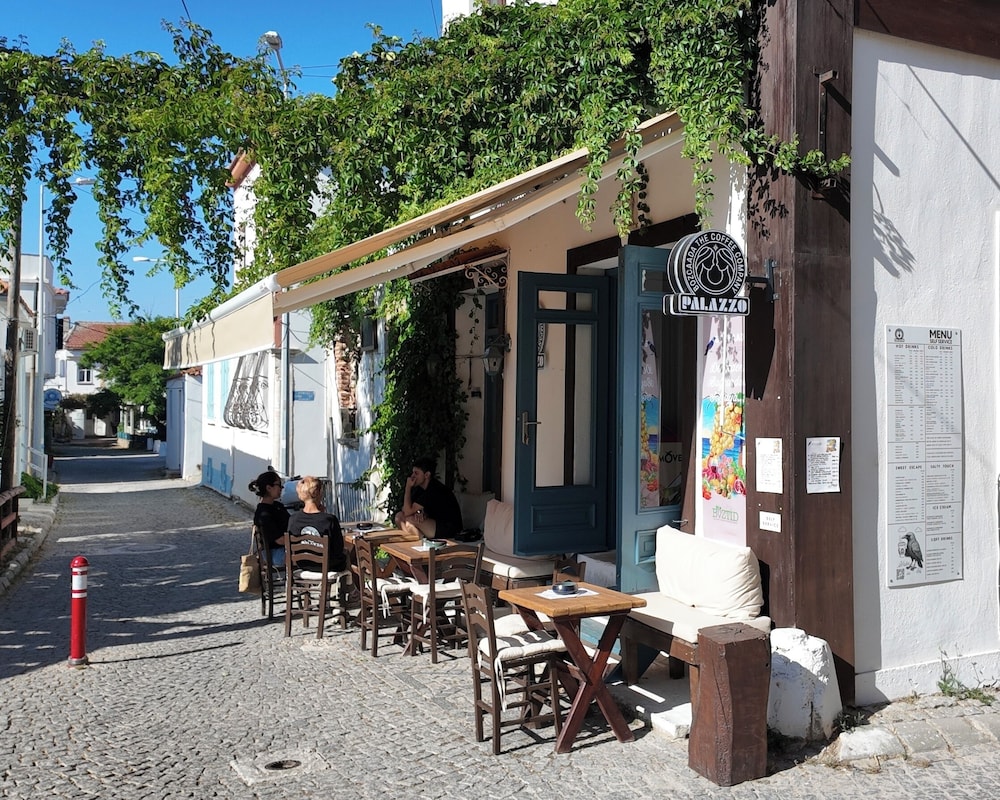 19 Oda Bozcaada 42/50