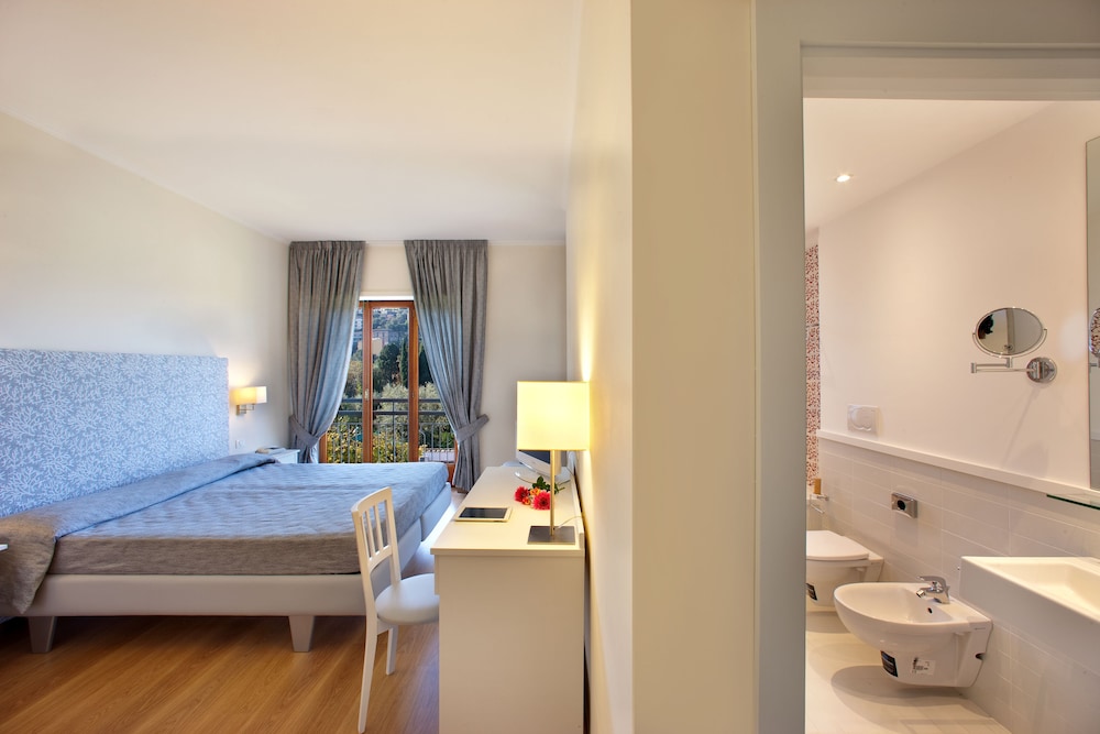 Hotel Regina Sorrento 27/72