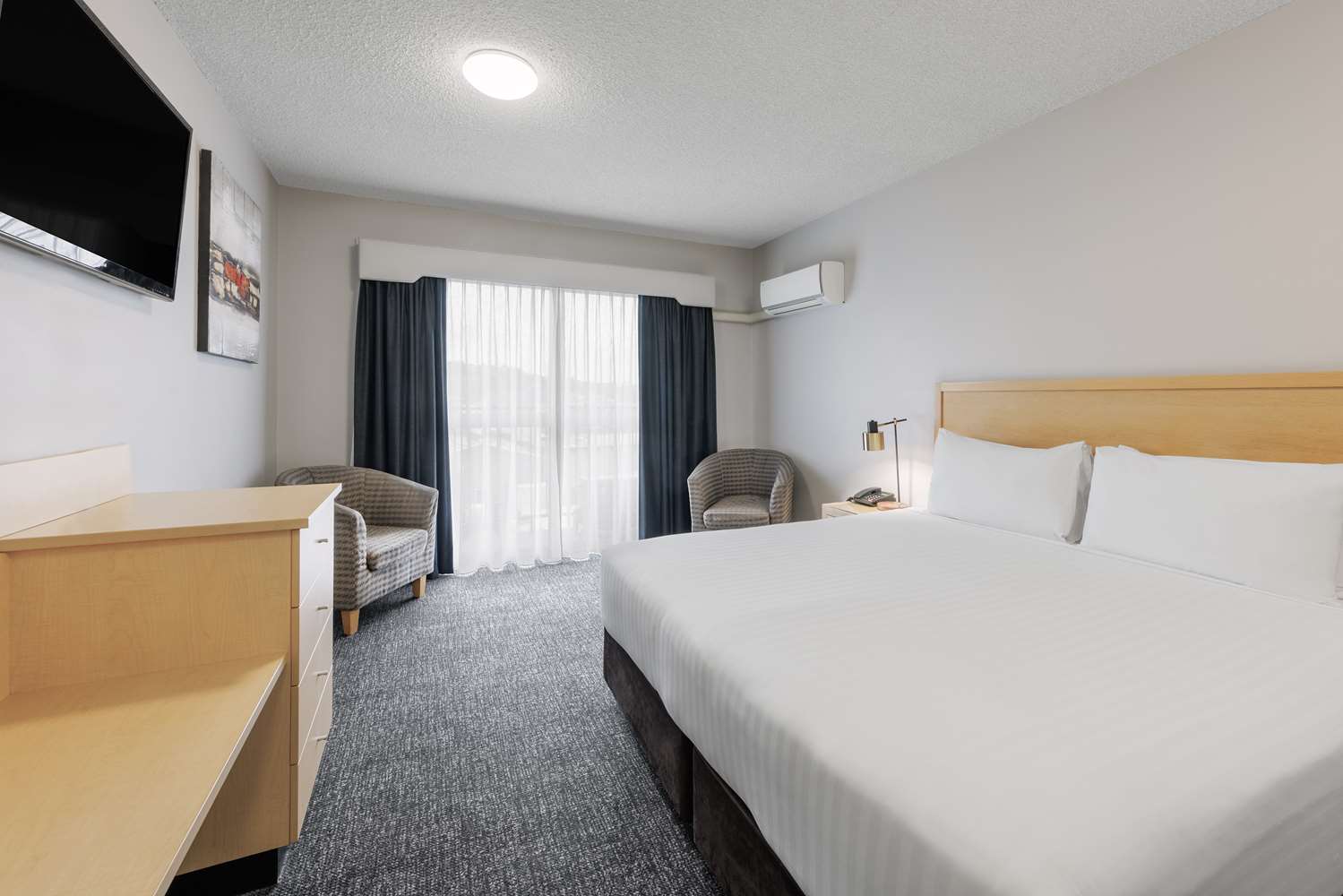 1 Bedroom, Family, Suite, King and Twin Beds, Balcony