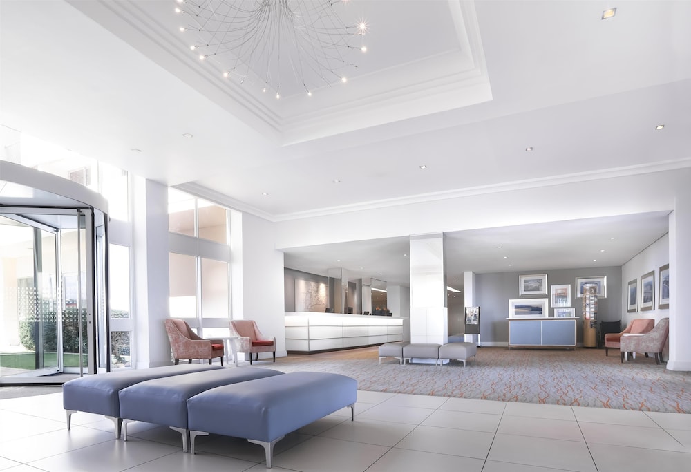 Garden Court Nelson Mandela Boulevard 8/51