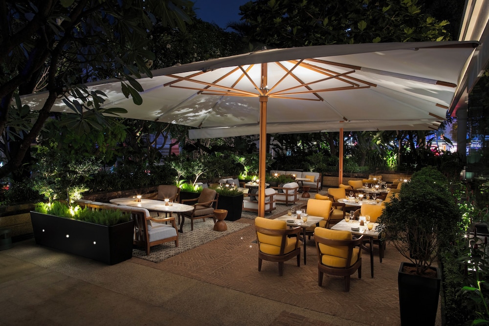 Park Hyatt Saigon 71/79