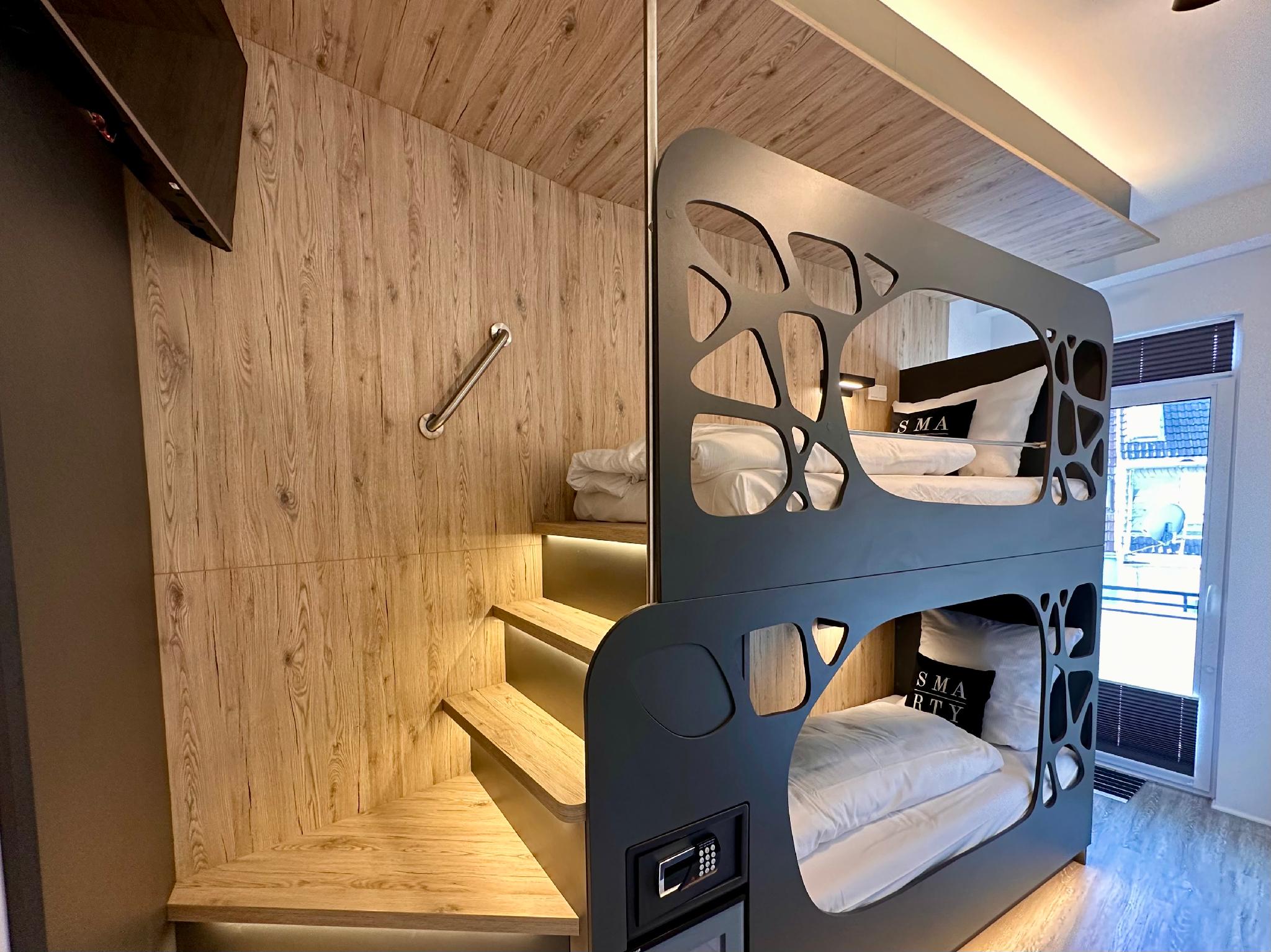 Style, Twin Beds, Alcove