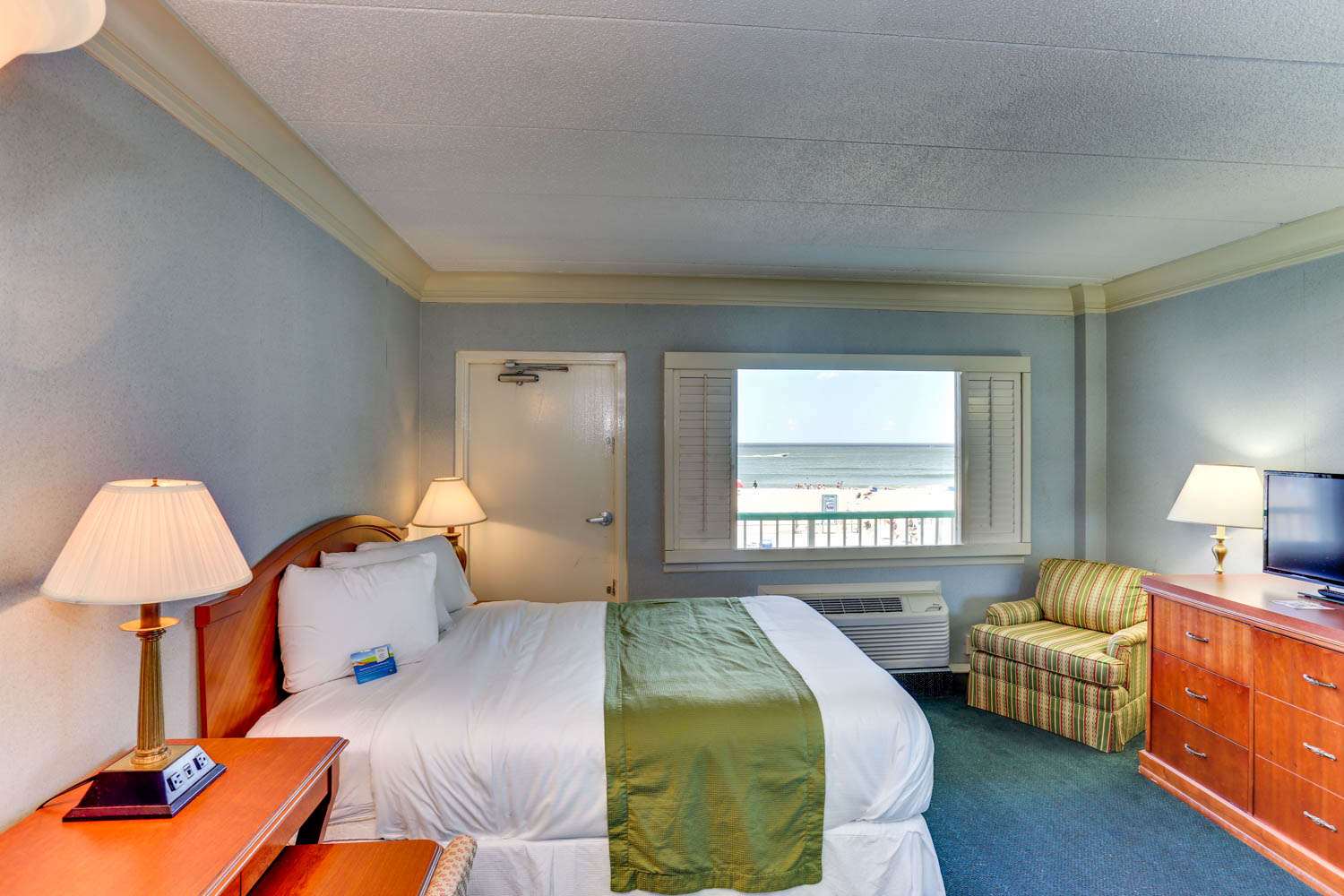 Moxy Virginia Beach Oceanfront 3/9