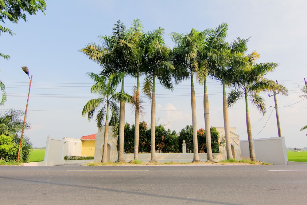 Trans Bandara Residence 28/29