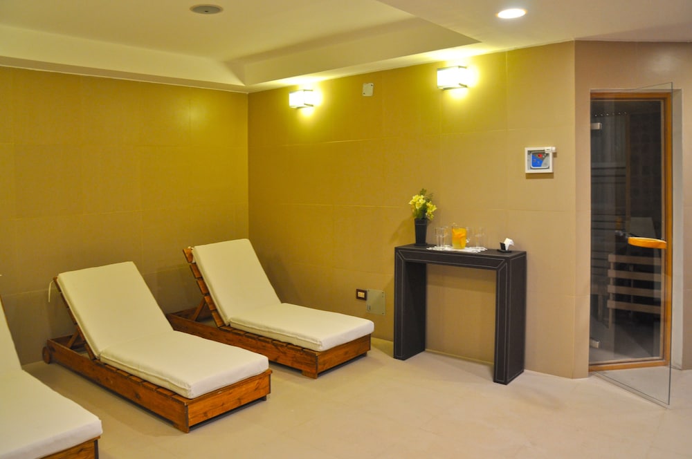 Amerian Hotel Casino Carlos V 39/63