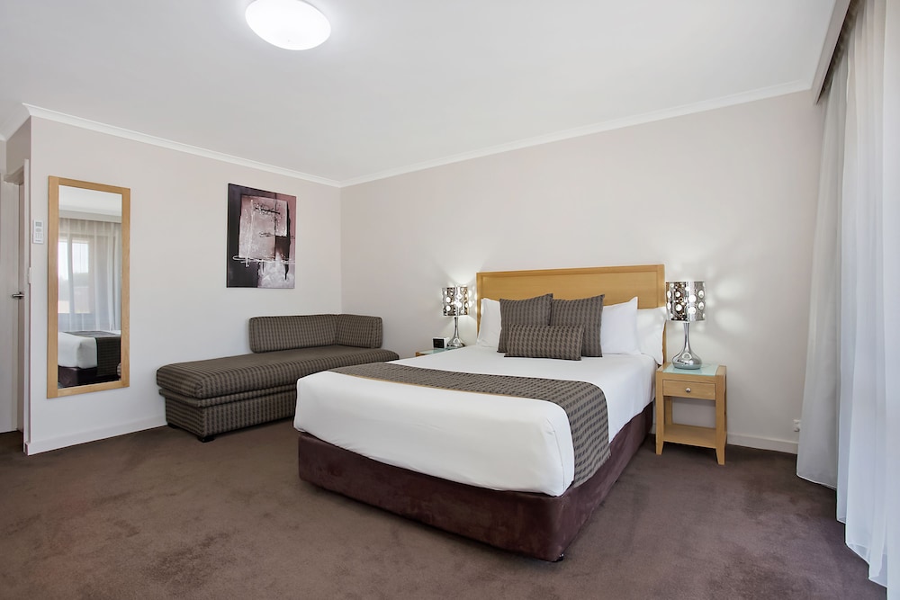 Country Comfort Warrnambool 18/34