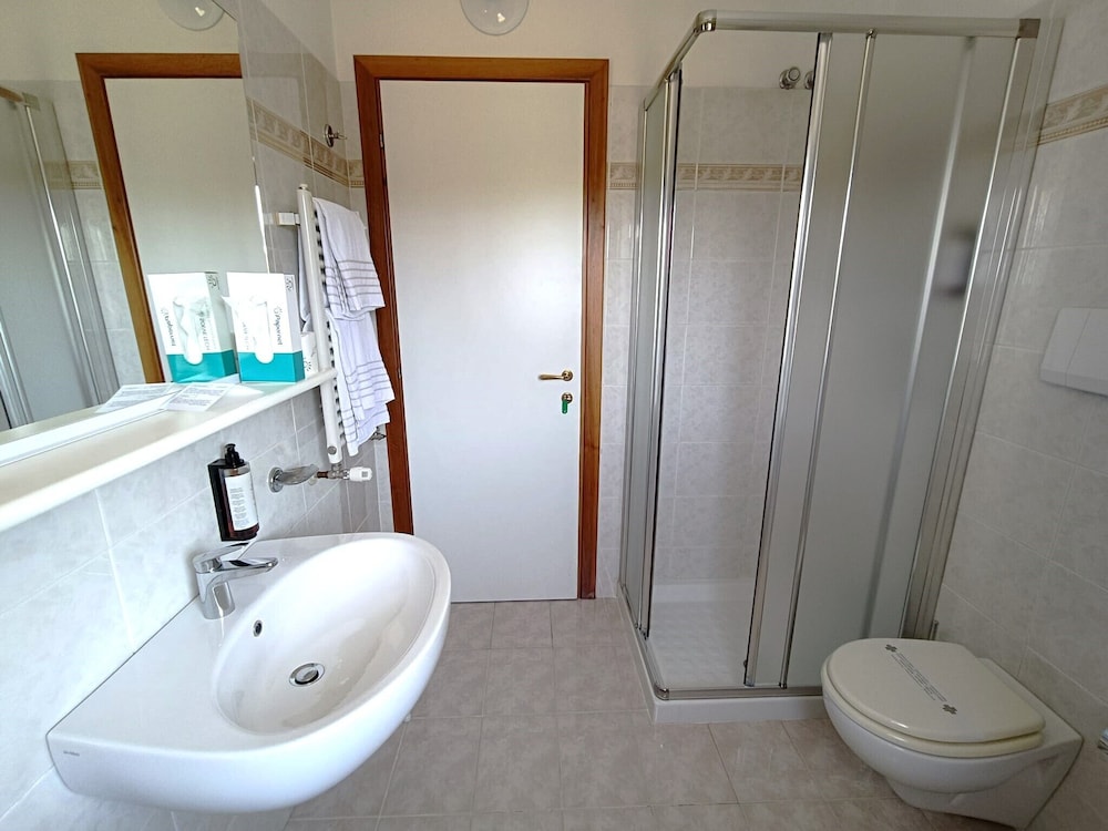 Hotel Ideal 48/49