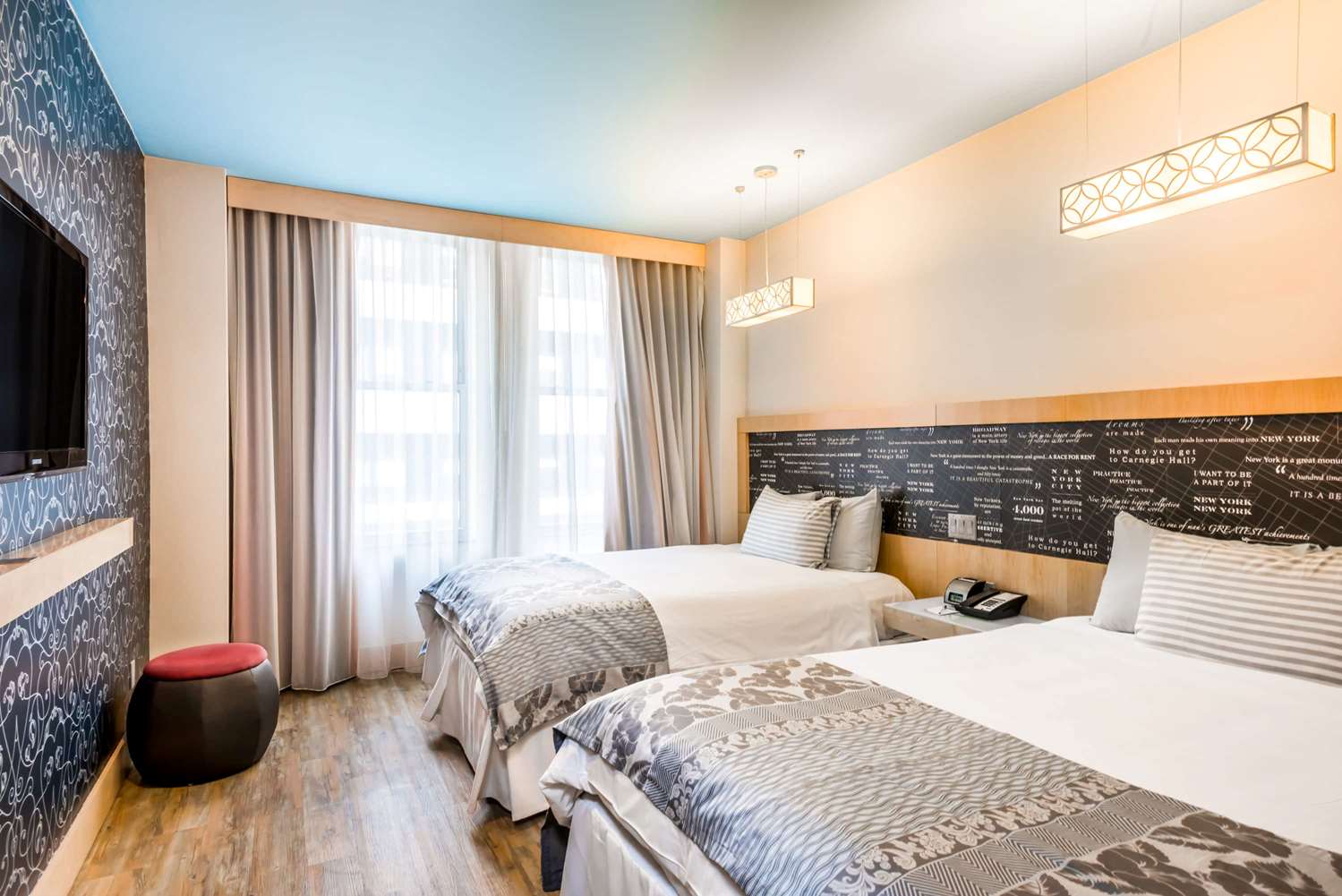 TRYP by Wyndham New York City Times Square Midtown 6/44