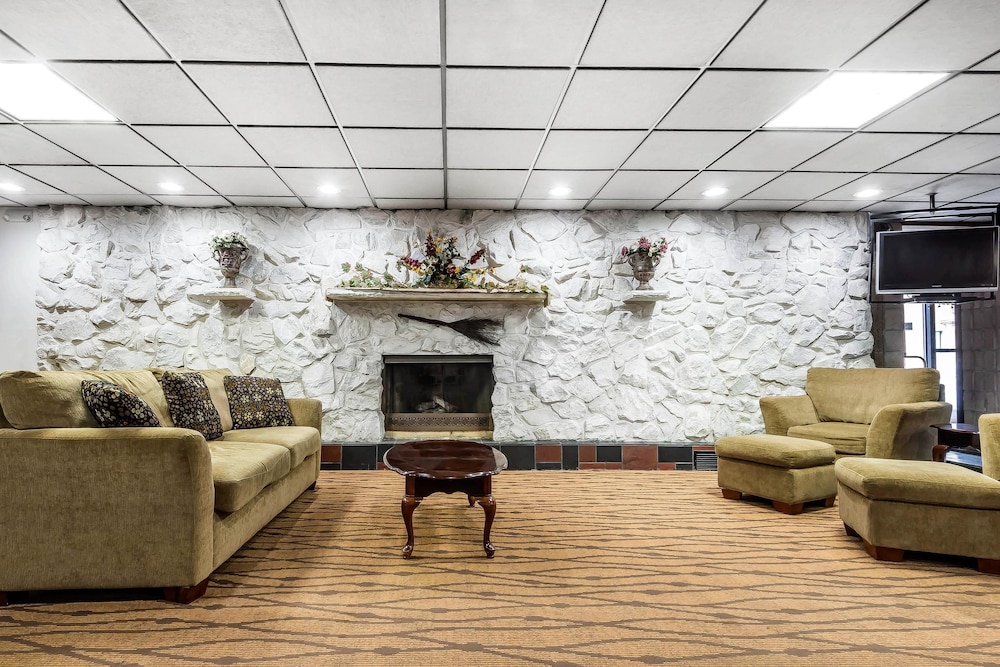 Quality Inn & Suites Binghamton Vestal 21/31