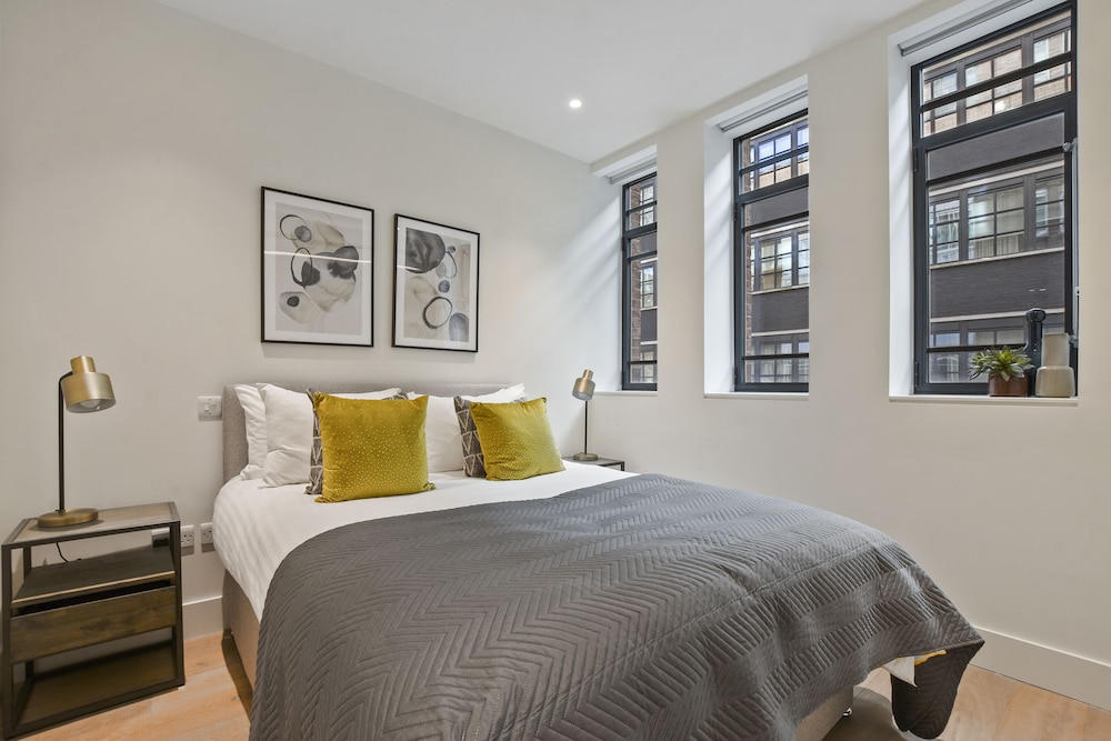 Whitfield Street Residences by Aeria Apartments 13/50