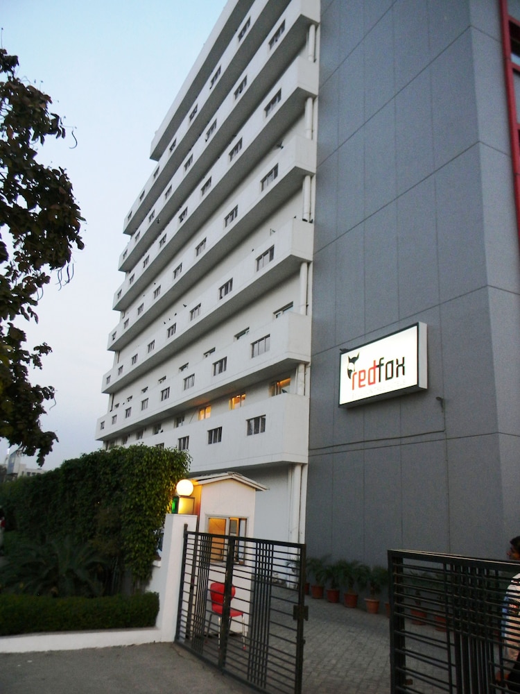 Red Fox Hotel East Delhi 53/59